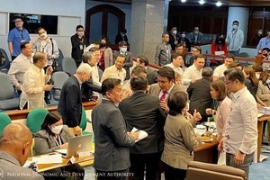 菲律宾参议员当地时间2月21日晚投票批准RCEP。（图源：互联网）