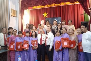 第五郡东医会庆祝三八国际妇女节