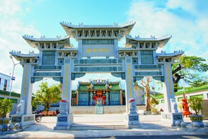 汇自四方八面的乡情成就了珠洋清明古庙的新面貌。