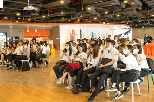 劳动者失业后参加短期培训班也是提升自我价值的一种方式。