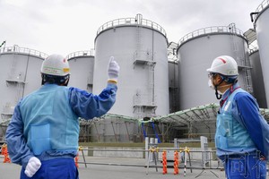 图为使处理水浓度达到均匀并进行确认的设备。2022年8月摄于东电福岛第一核电站。（图：共同社）