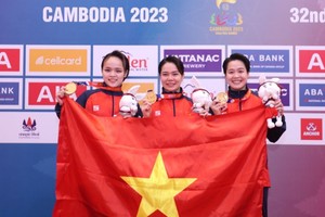 越南空手道女子队夺得金牌。（图：互联网）