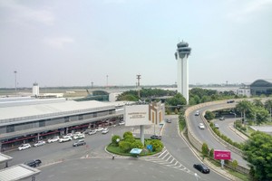 航空专家们认为，规划不在于机场数量多或少，而是应该衡量效率问题。