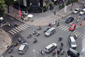 图为阮氏明开-阮秉谦街路口一景。（图：明明）