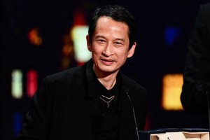 陈英雄在戛纳电影节上获得最佳导演奖。