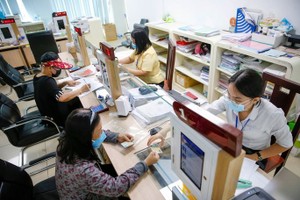 干部、公务员队伍效果化是本市在新《决议》出台之前实施的多项任务之一。