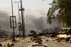 这是4月18日在苏丹喀土穆拍摄的街头景象。（图：新华社）