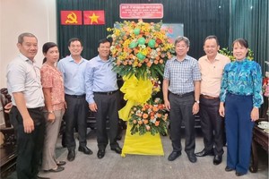 继续加强党与国家政策宣传