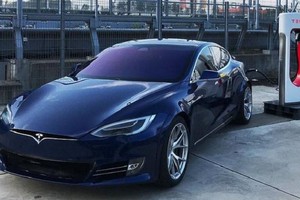 特斯拉电动汽车。（图：互联网）