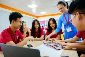 为选择就读专业和职业的学生提供咨询活动。