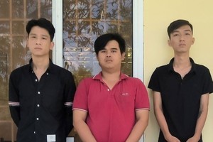 被抓获的3名嫌犯。（图：青峰）