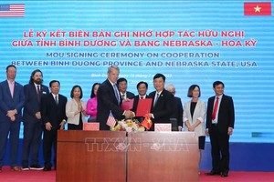 平阳省与内布拉斯加州签署合作协议