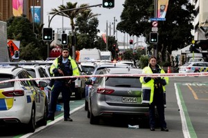 新西兰突发枪击多人死伤