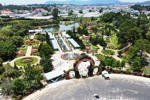 大勒市花园一景。（图：嘉萍）