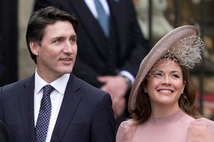 加拿大总理贾斯廷‧特鲁多和妻子苏菲‧格雷瓜尔‧特鲁多。（图：AP）