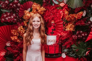 12 岁女童宣布“退休”