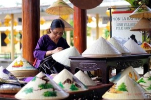 顺化斗笠远近闻名。