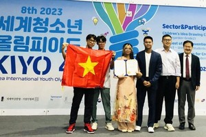 图为我国参加2023年韩国国际科学奥林匹克比赛的学生团队。（图：秋芳）