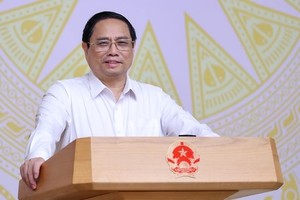 在爱国竞赛运动中创造突破