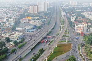 守德市技术基础设施发展中心获期望将能改善守德市的基础设施状况。
