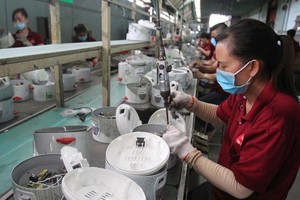 参加社保起码时间从20年减至15年的规定不适用于按规定提前退休的劳动者。