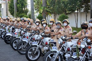 本市全面检察客运及集装箱车