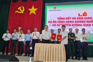 在8月25日，同奈省资源与环境厅厅长邓明德已签署向越南航空港总公司（ACV）移交项目建设用地的协议。