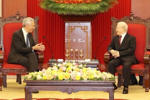 阮富仲总书记接见新加坡总理李显龙