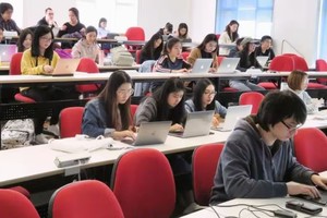 国际学生在墨尔本大学上课。（图：AAP）