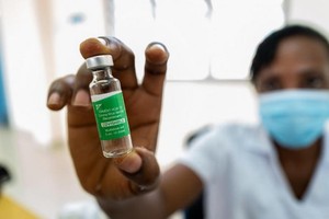 非洲共有不到10家疫苗生产商。（图：WHO）