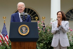 美国总统拜登22日在白宫宣布成立新的控枪办公室。（图：美联社）