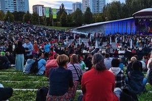 图为中秋晚会现场。（图：互联网）