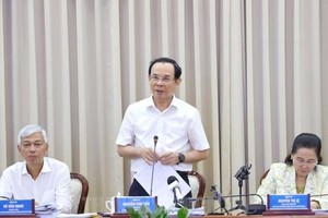 市委书记阮文年会上发言。（图：市党部新闻网）