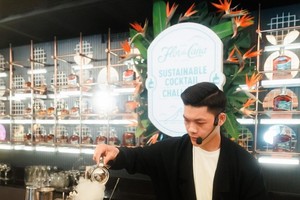 阮清光认为，调酒工作具艺术和技术性，需要认真锻炼操作技能。