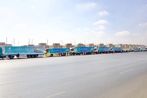 埃及援助巴勒斯坦的人道主义车队出发。（图：Getty Images）