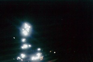 修建前破烂的房子。