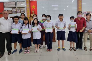 颍川学校举办华文习字比赛