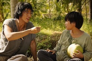 电影《南方大地》引起很多争议。