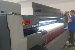 引进现代化机械设备也是企业创新理念之一。