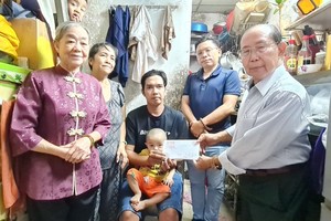 何氏宗祠帮助贫病宗亲