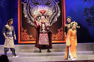 像《忠臣》一部优质精彩的改良剧也无法吸引更多观众。