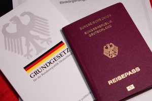 《技术移民法案》将放宽对非欧盟人员的就业居留许可，尤其是那些拥有欧盟所需技能的专业人才。（示意图：互联网）