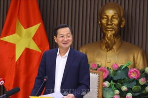 政府副总理黎明概主持会议。（图：越通社）