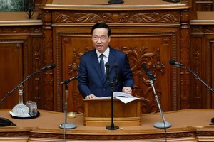 越南国家主席武文赏在日本国会上致词。（图：越通社）