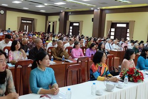 集中提高与人民接触质量