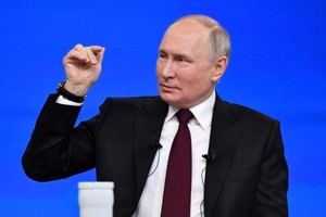 传媒报道普京将以独立候选人身份参加明年总统大选。（图：路透社）