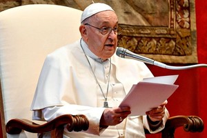 教皇方济各8日向各国驻教廷大使发表演讲。（图：Getty Images）
