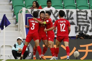 越南球员庆祝进球。（图源：互联网）