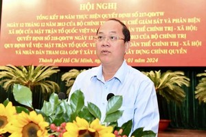 市委常务副书记阮胡海在会上致词。（图：越勇）