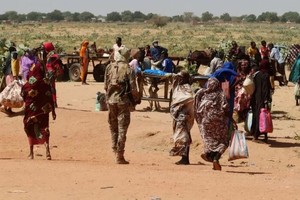 苏丹战争已导致超过七百万人流离失所。（图：路透社）